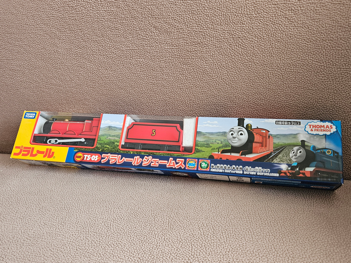 Takara Tomy Plarail TS-04 Gordon & TS-05 James - Thomas & Friends