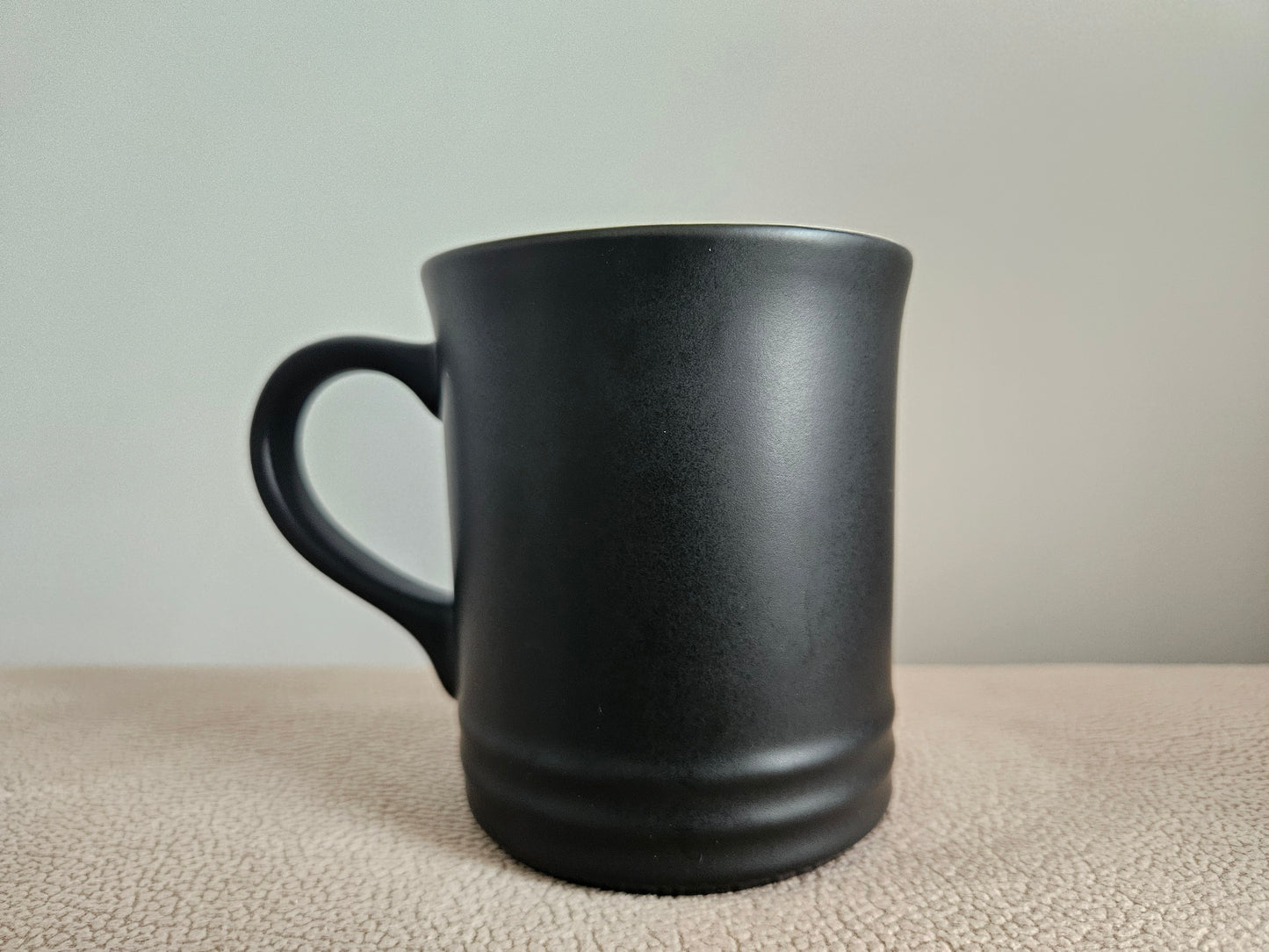 Le Creuset Halloween Bat Stoneware Mug 400ml Matte Black - Brand New