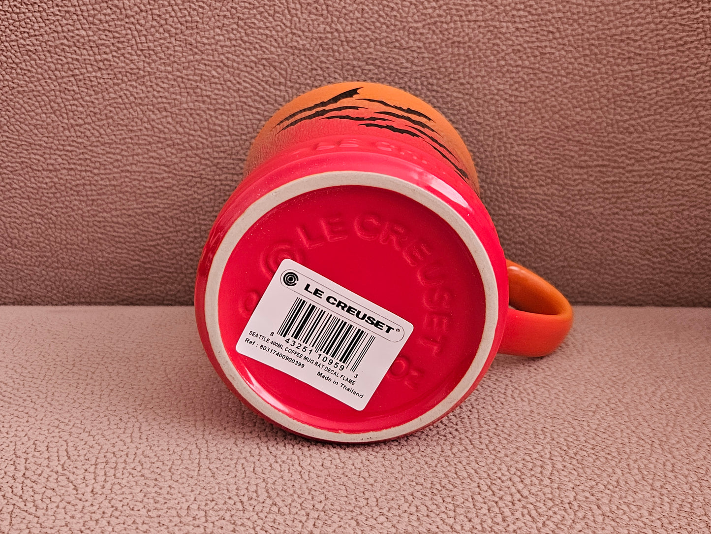 Le Creuset Halloween Bat Stoneware Mug 400ml Volcanic Orange - Brand New