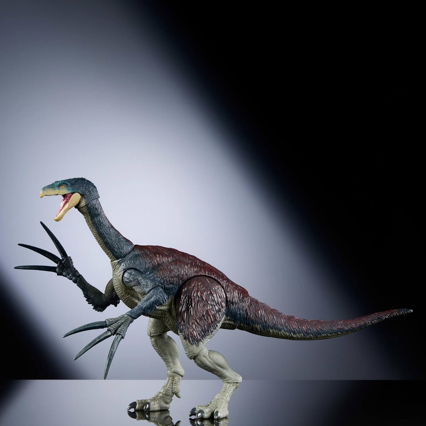 Jurassic World Dominion Hammond Collection Therizinosaurus Dinosaur Figure