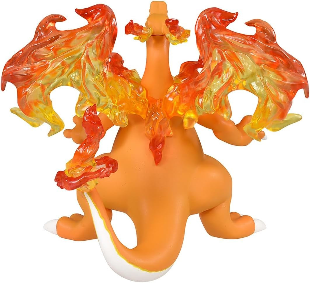 Takara Tomy Pokemon Monster Collection Charizard (Gigantamax)